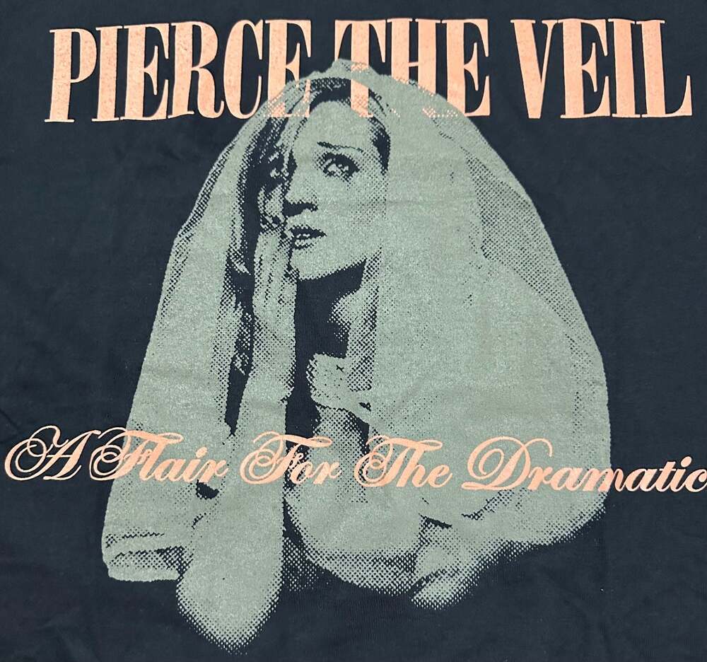 Pierce The Veil A Flair For The Dramatic Bride T-Shirt Size L
